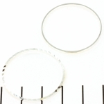ring round with flat sides and relief Beadalon - silver 20 mm - wavy