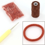 DIY kit armband haken met 11/0 - silverlined dyed watermelon