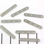 spacer flat thin 4 holes 33 mm - silver