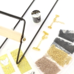 DIY Kit Looming - pretty basics with golden clasps
