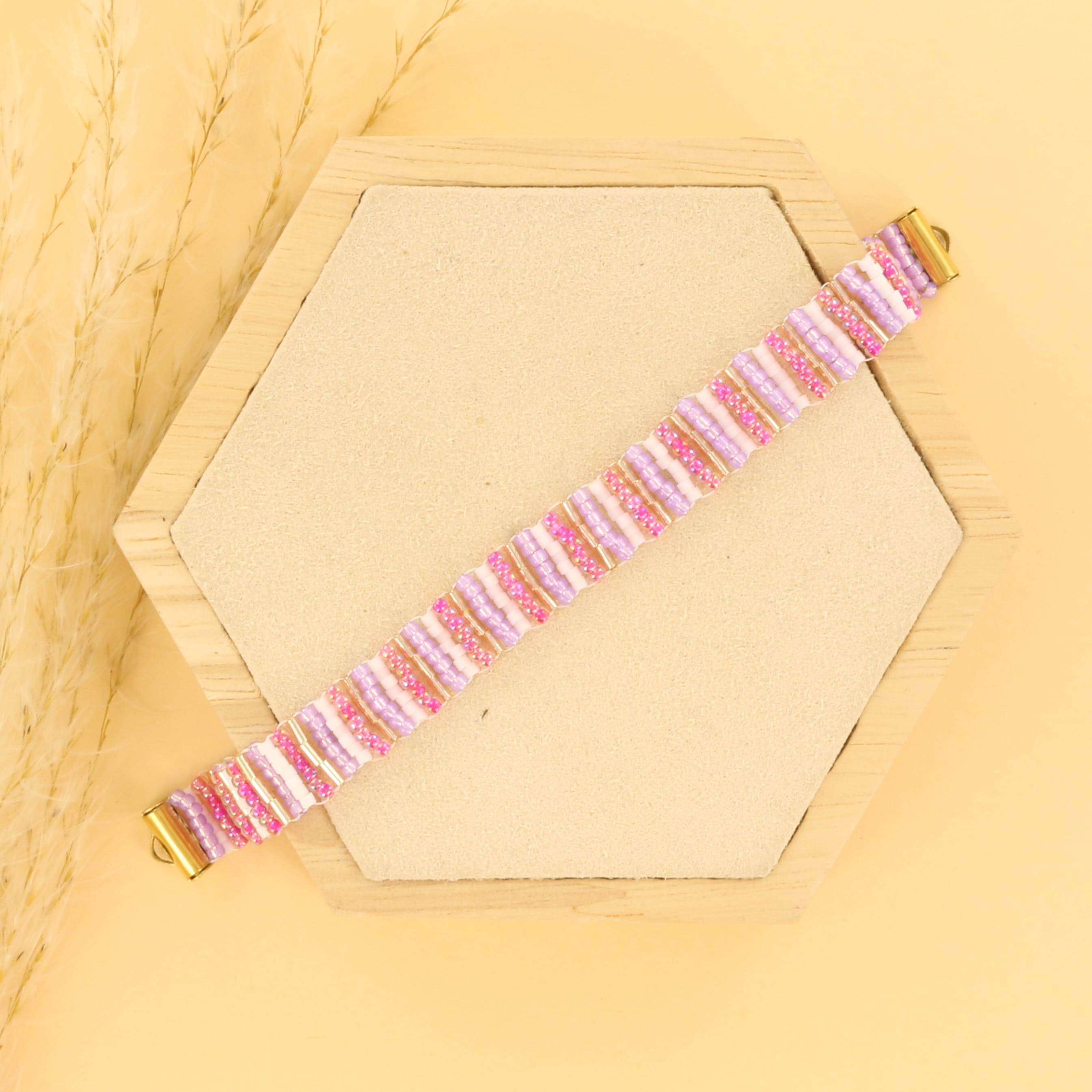 Extra foto's DIY ladderstitch armband - roze paars