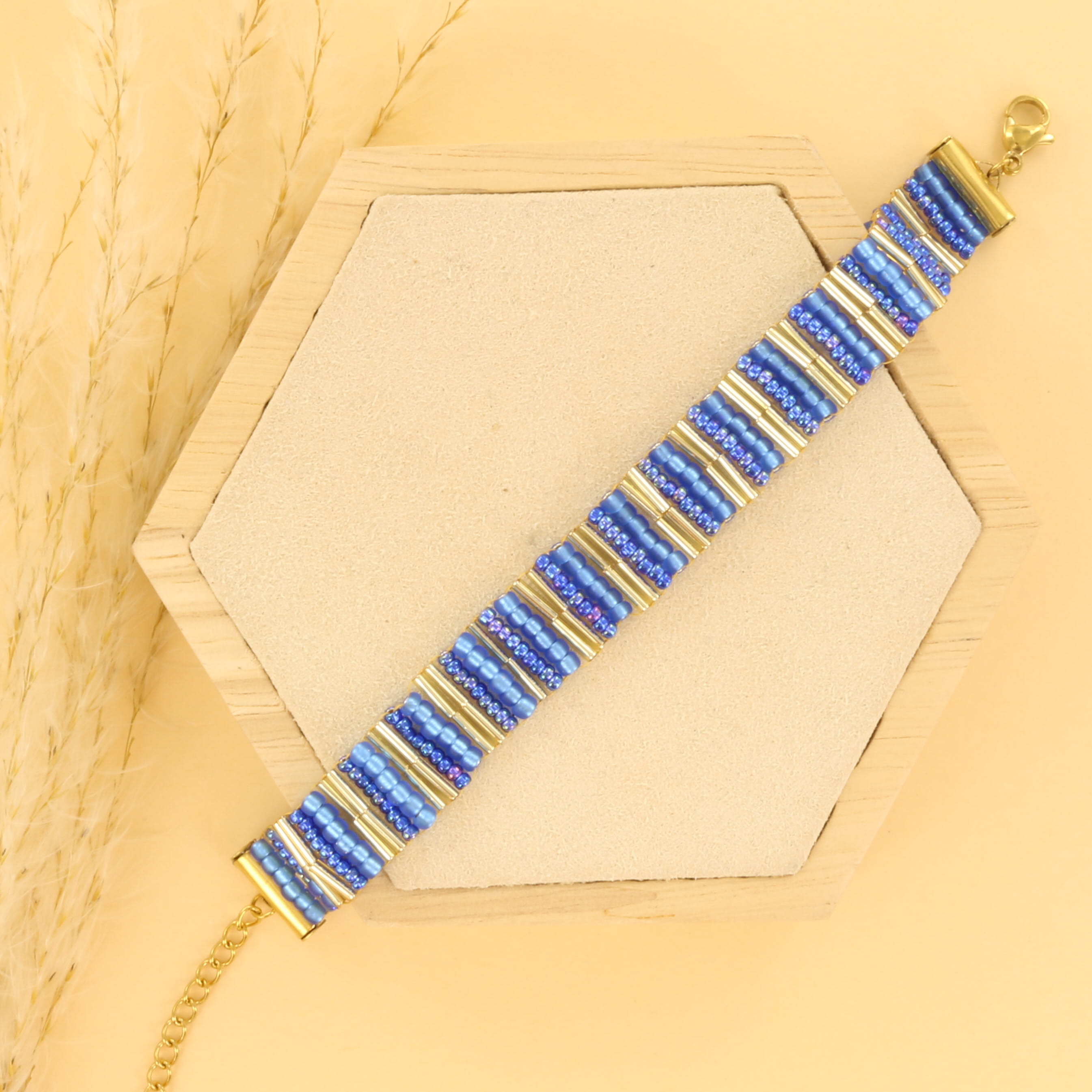 Extra foto's DIY ladderstitch armband - blauw goud