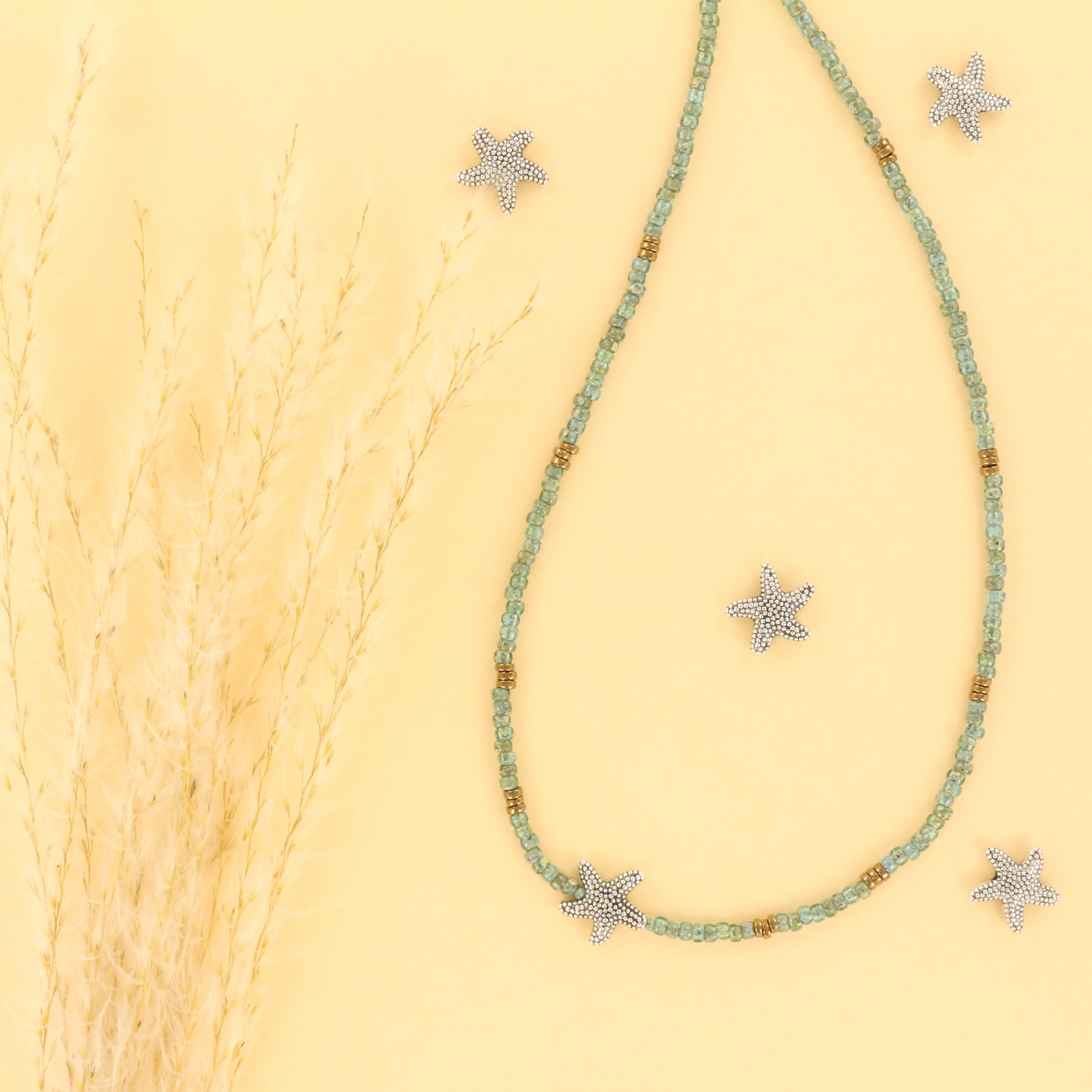 Extra pictures DIY package - necklace seed beads with spacers