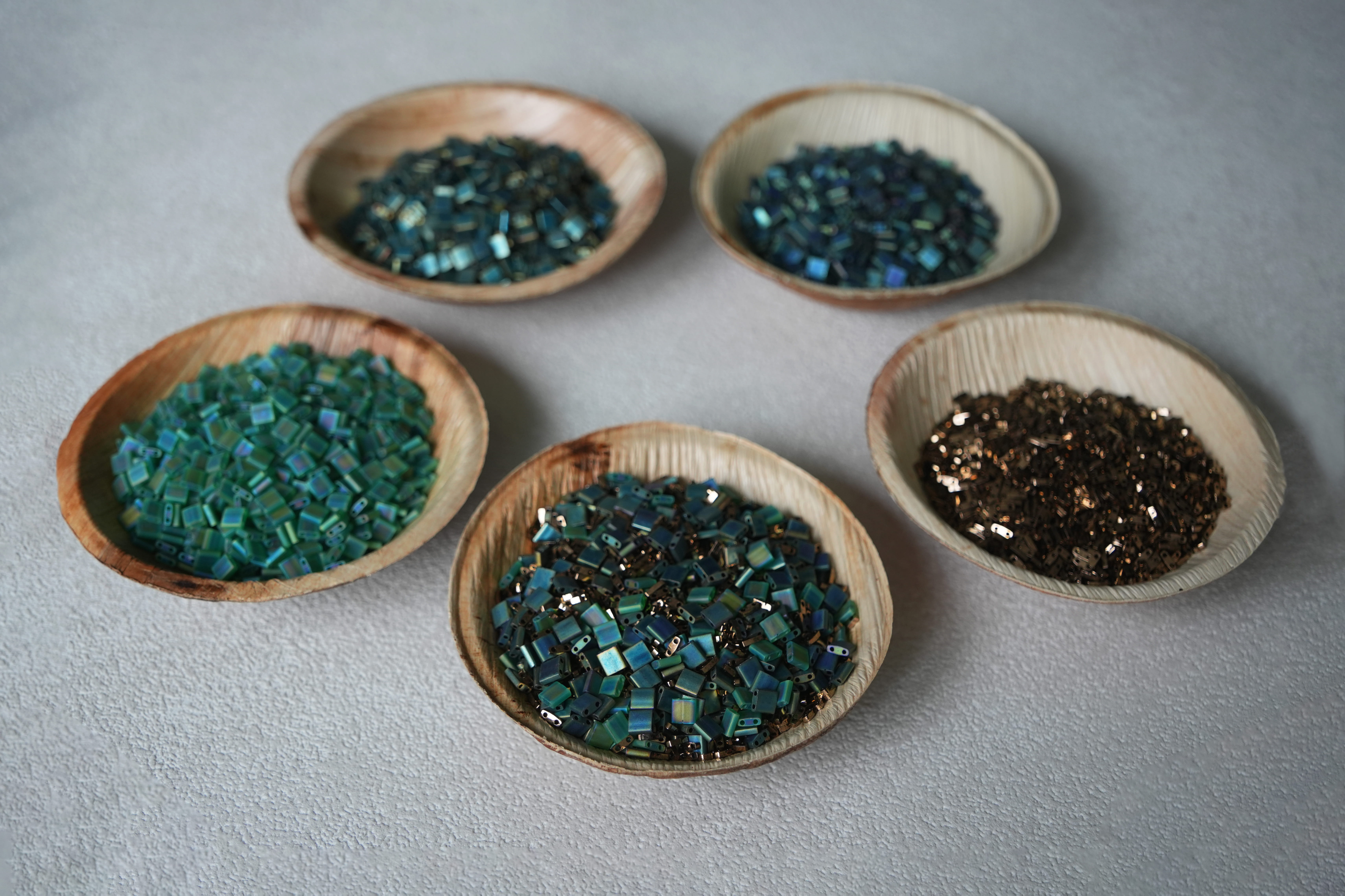 Extra pictures miyuki tila mix - forest glow