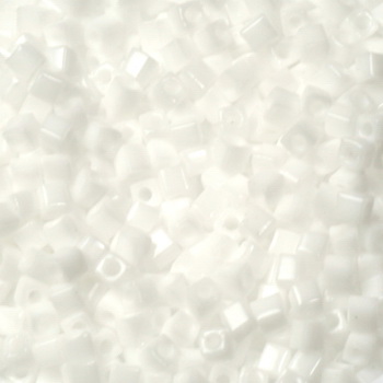 Extra foto's miyuki cubes 1.8 mm - opaque white