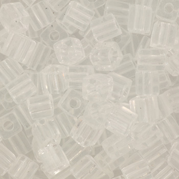 Extra foto's miyuki cubes 4 mm - transparant crystal