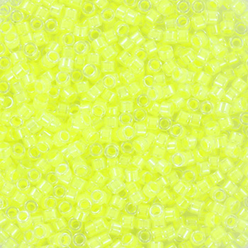 Extra foto's miyuki delica's 11/0 - luminous lime aid 