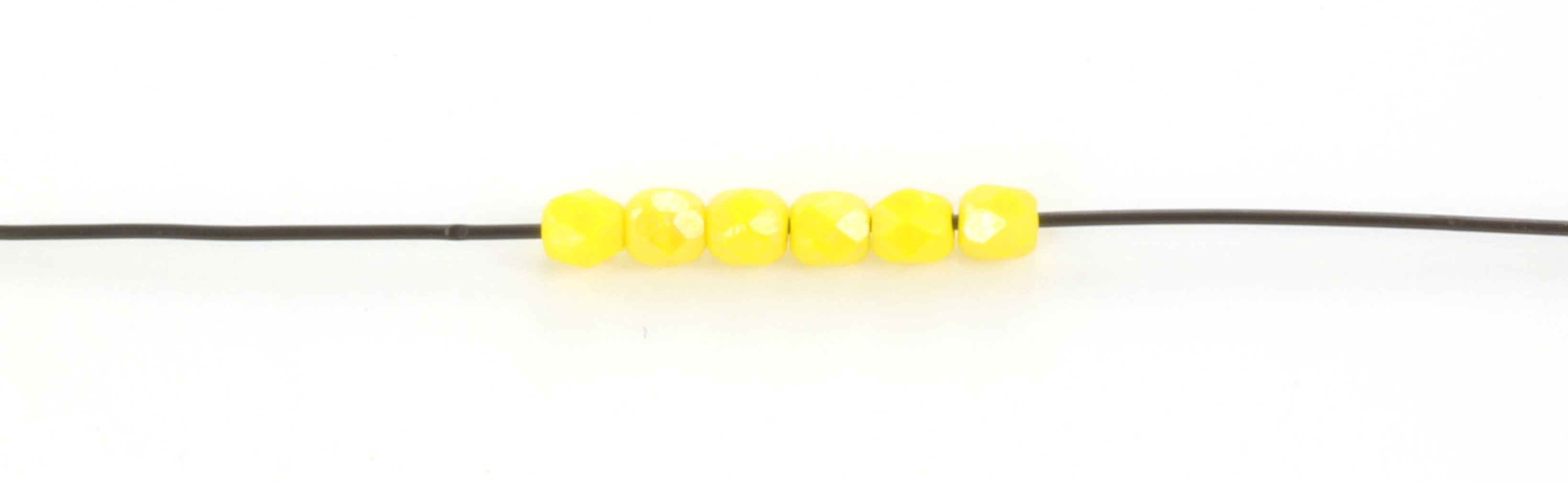 Extra foto's Tsjechisch facet rond 3 mm - opaque luster yellow