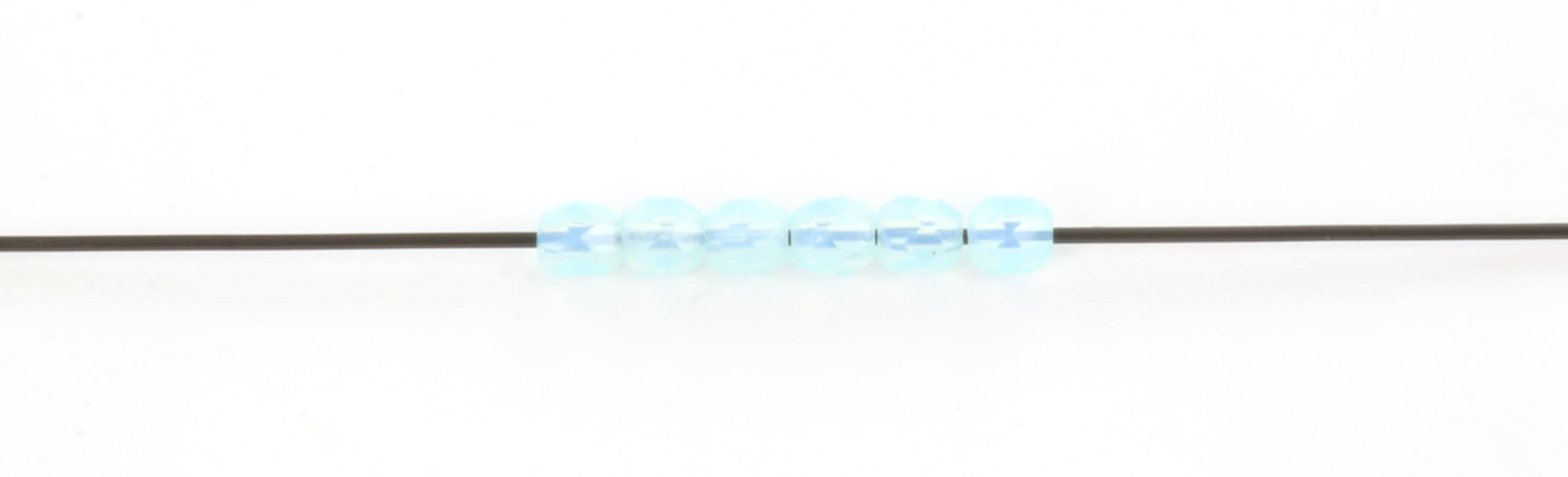 Extra foto's Tsjechisch facet rond 3 mm - milky aquamarine