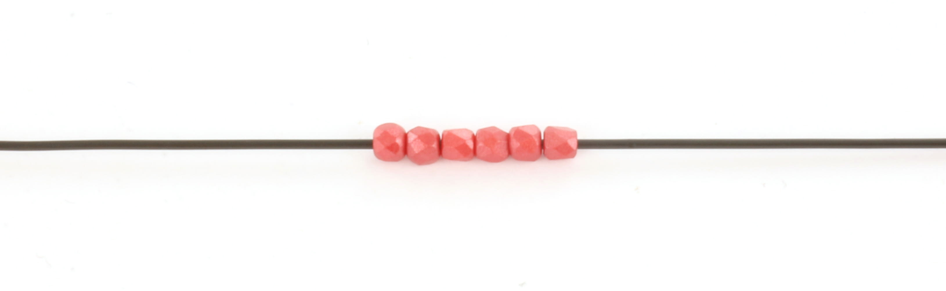 Extra foto's Tsjechisch facet rond 2 mm - alabaster pastel dark coral